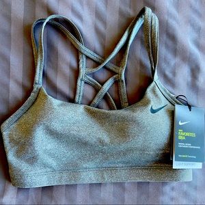 Lightweight Sports Bra in space gray